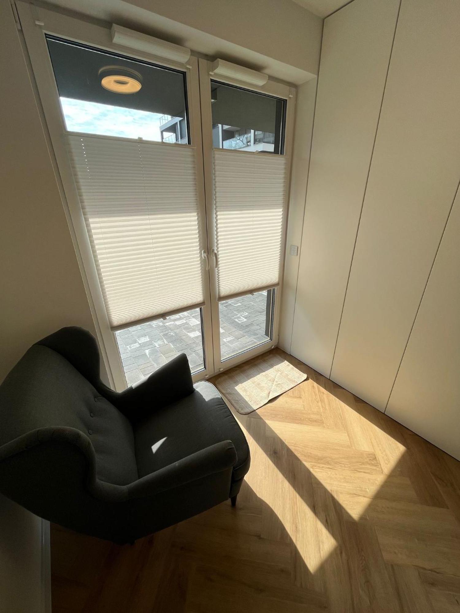 Nenufar Cracow Garden Parter Free Darmowy Parking Ogrod Netflix Klimatyzacja Apartament